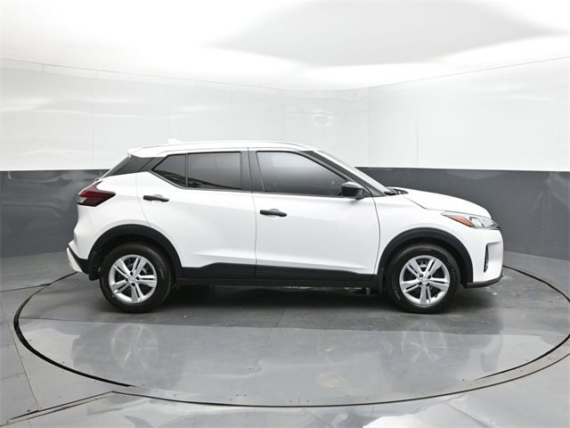 New 2025 Nissan Kicks Play S w/ Interior Electronics Package image 26