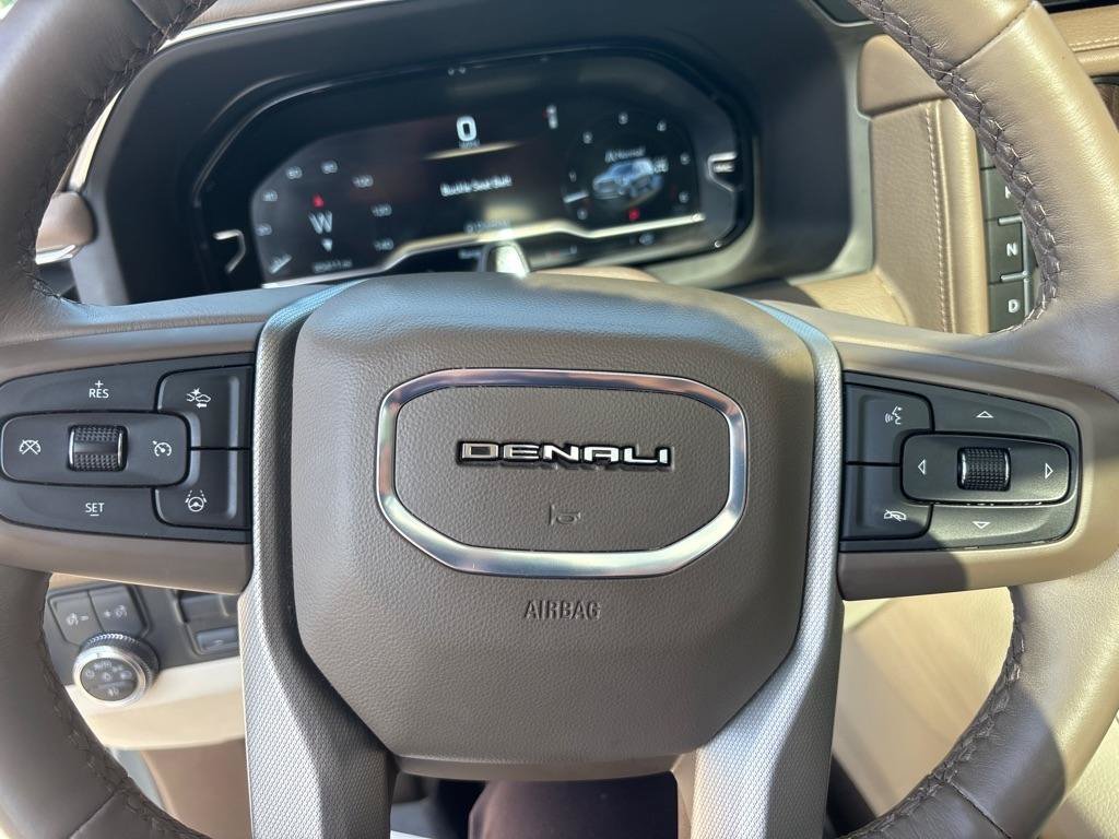 Used 2024 GMC Yukon Denali w/ Advanced Technology Package AWD/4WD image 34