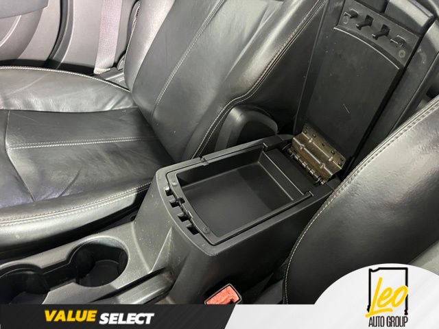 Used 2010 Chrysler Sebring Touring w/ Hands-Free Convenience Group FWD image 20