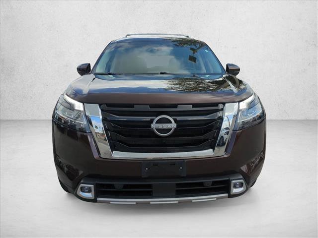 Used 2022 Nissan Pathfinder SL image 2