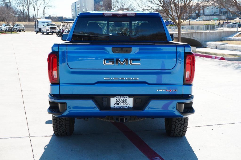 Used 2023 GMC Sierra 1500 AT4X image 4
