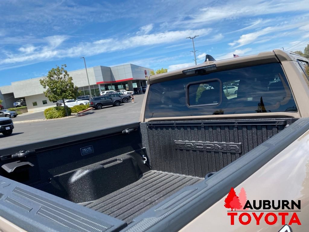 New 2026 Toyota Tacoma TRD Off-Road w/ TRD Off Road Premium Package AWD/4WD image 9