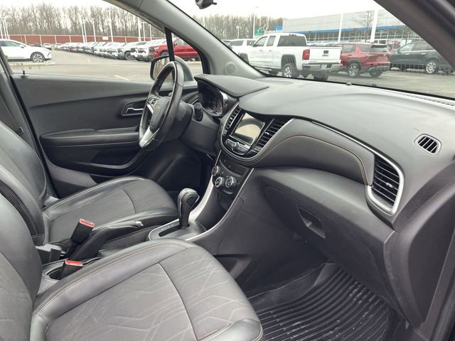 Certified 2019 Chevrolet Trax LT w/ LT Convenience Package image 28