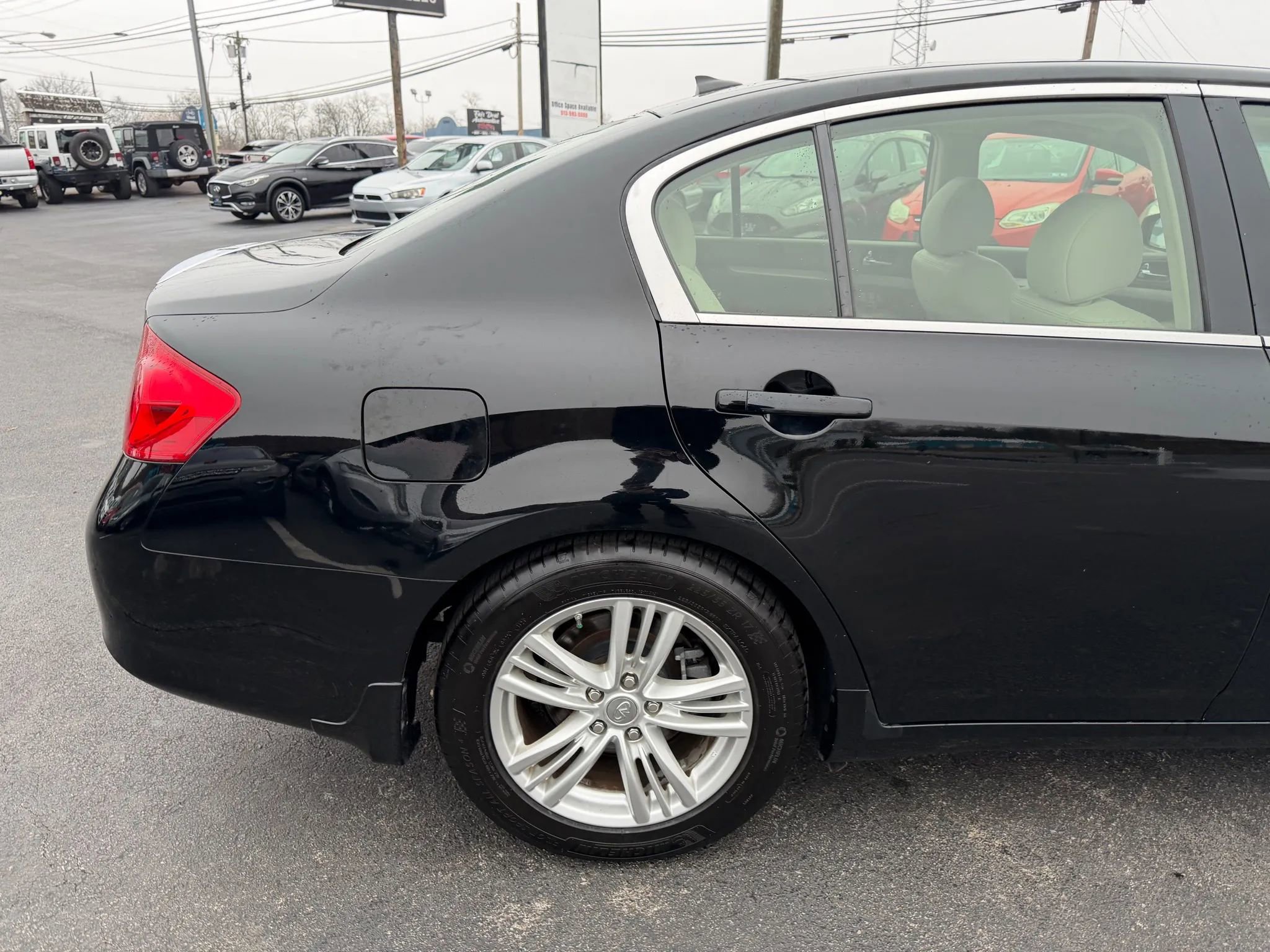 Used 2015 INFINITI Q40 w/ Navigation Package image 47