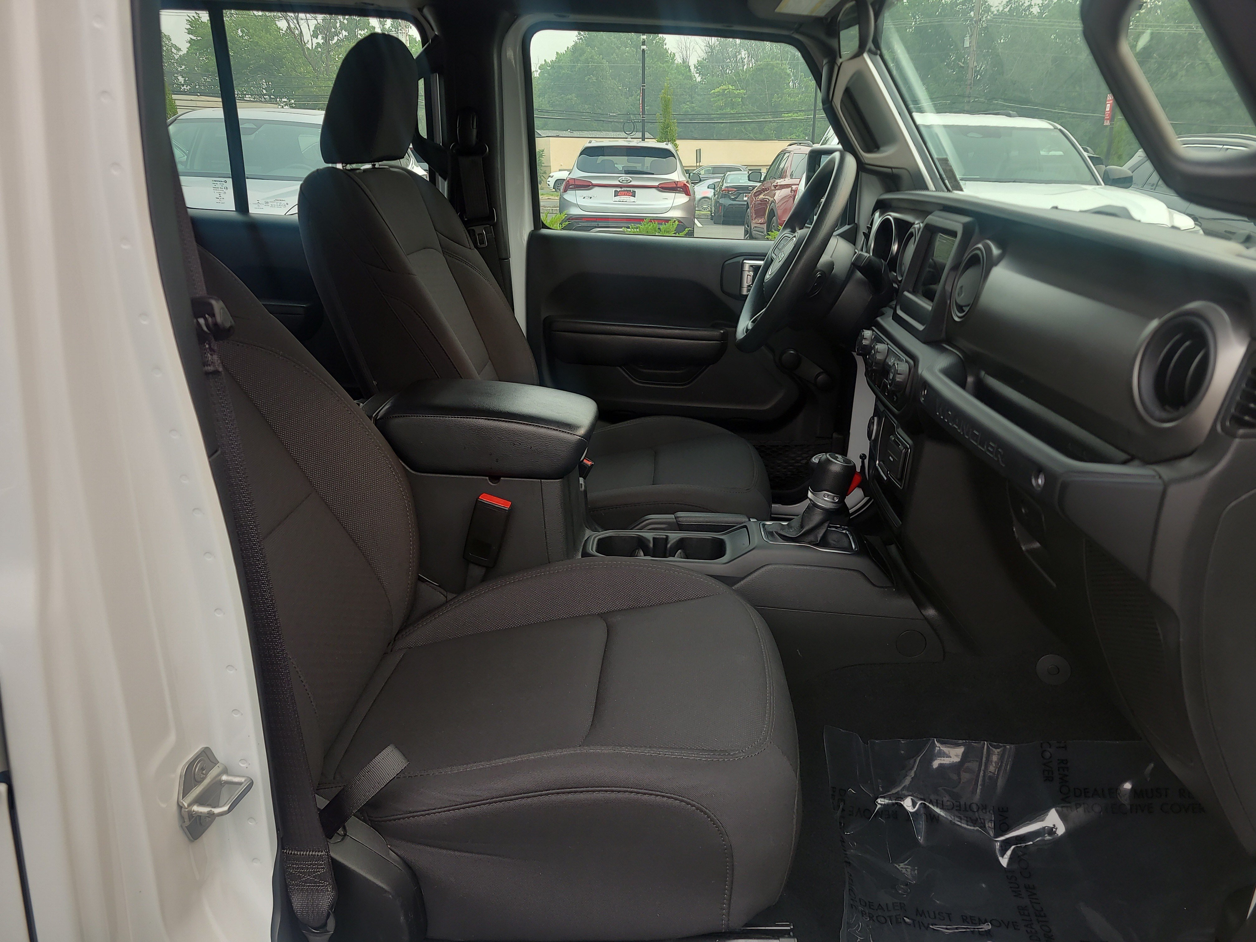 Used 2022 Jeep Wrangler Unlimited Sport AWD/4WD image 17