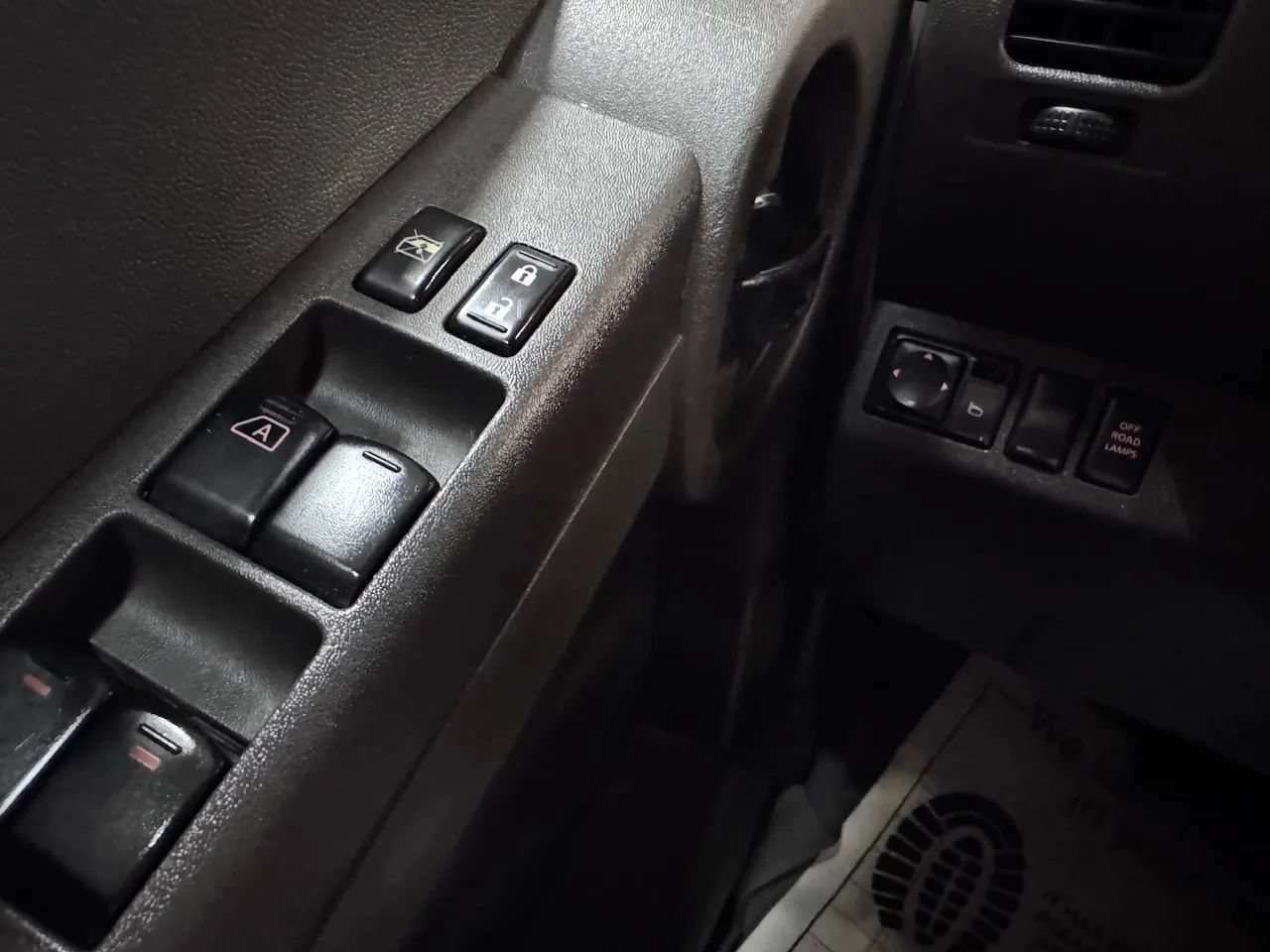Used 2013 Nissan Xterra PRO-4X AWD/4WD image 17