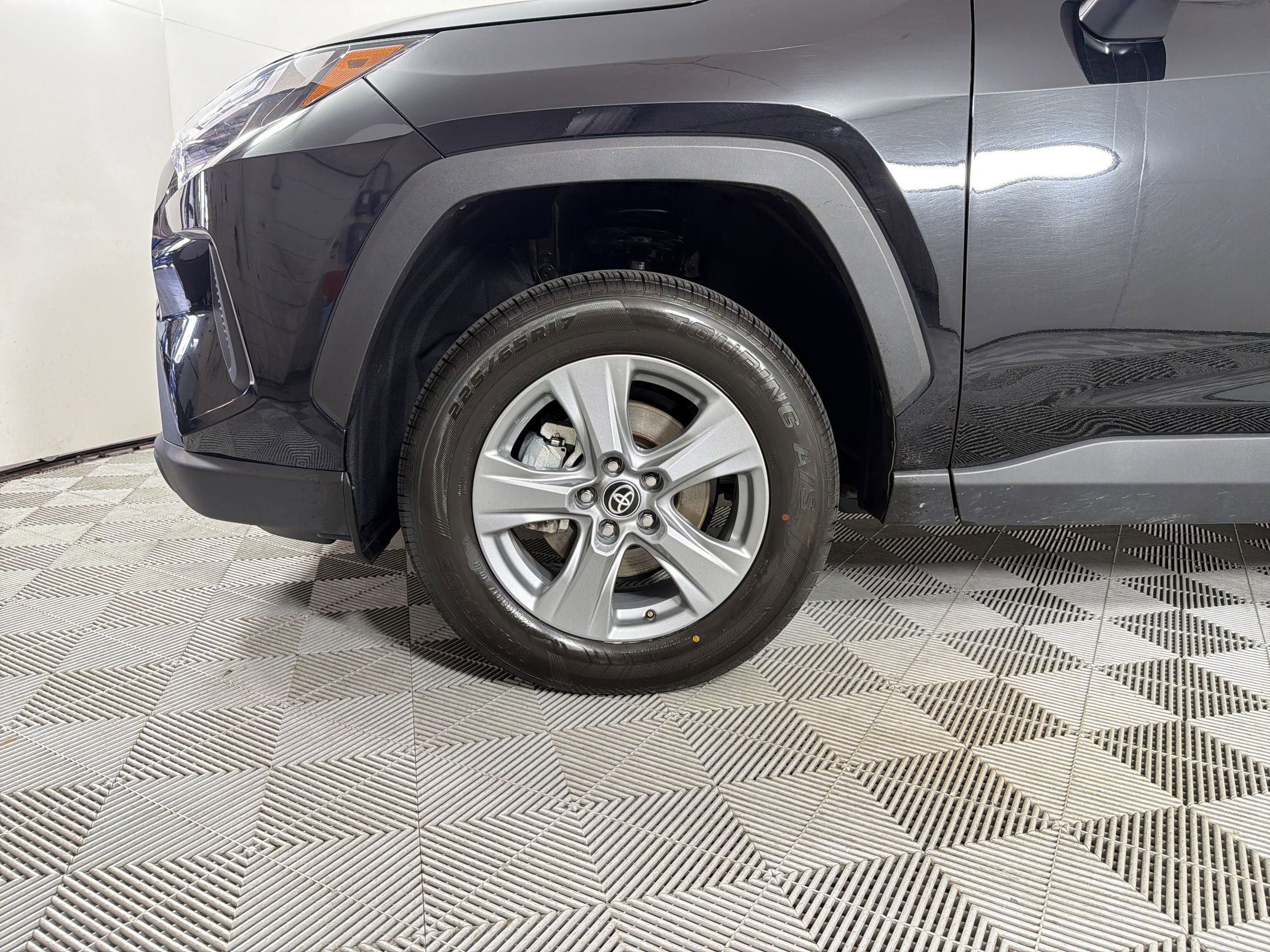 Used 2025 Toyota RAV4 LE image 12