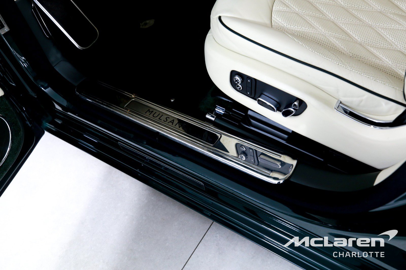 Used 2020 Bentley Mulsanne RWD image 16