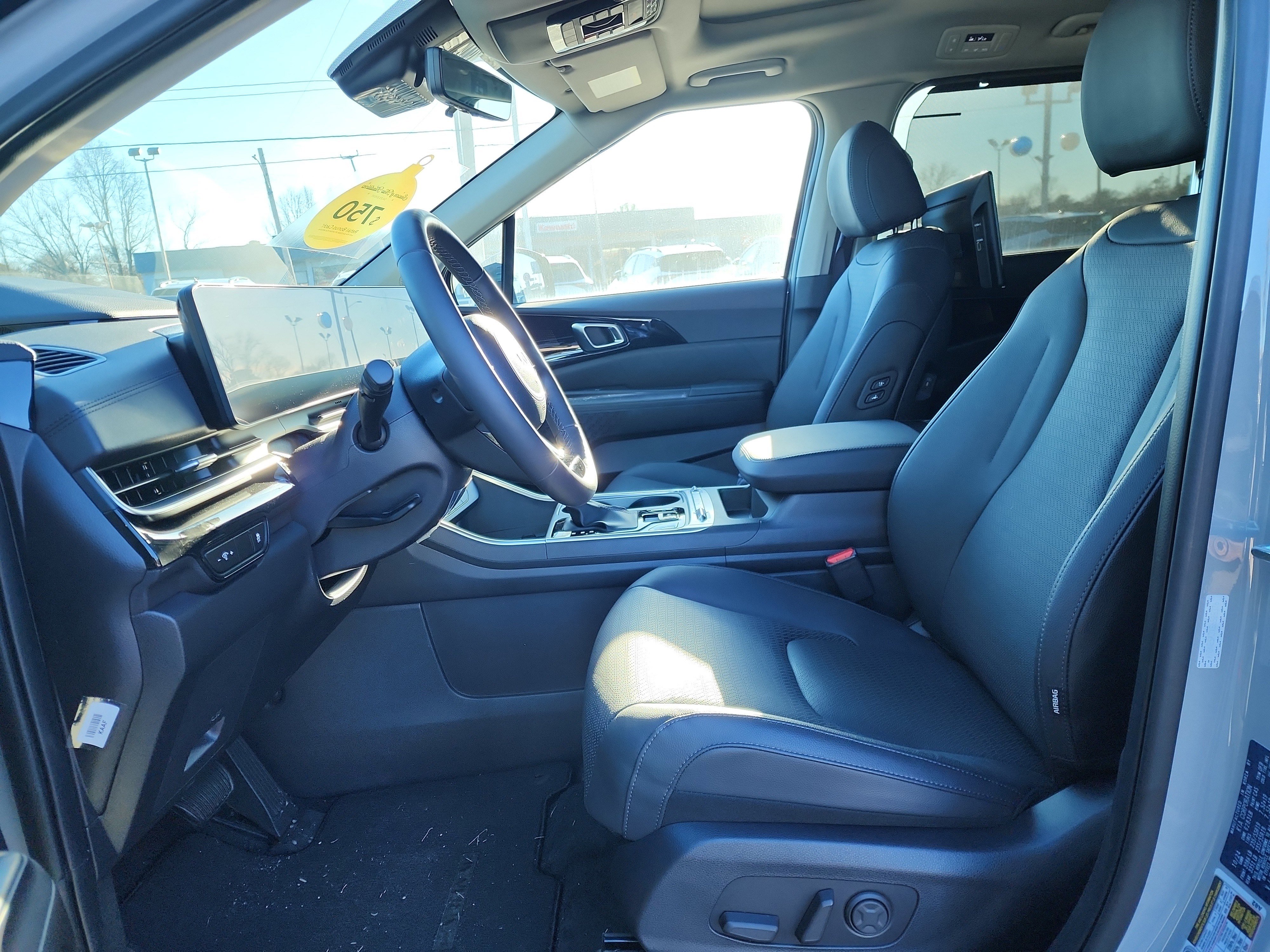 New 2025 Kia Carnival SX Prestige image 5