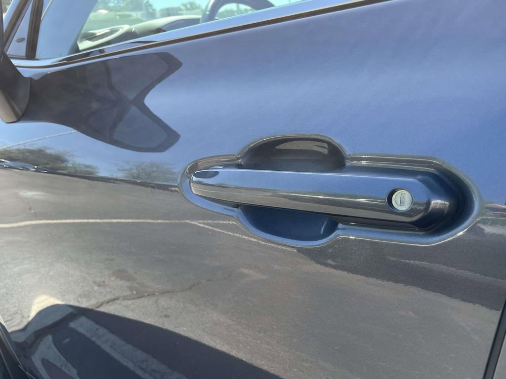 Used 2021 Toyota Highlander XLE image 27