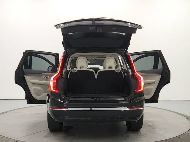 Used 2023 Volvo XC90 B6 Plus w/ Protection Package AWD/4WD image 14