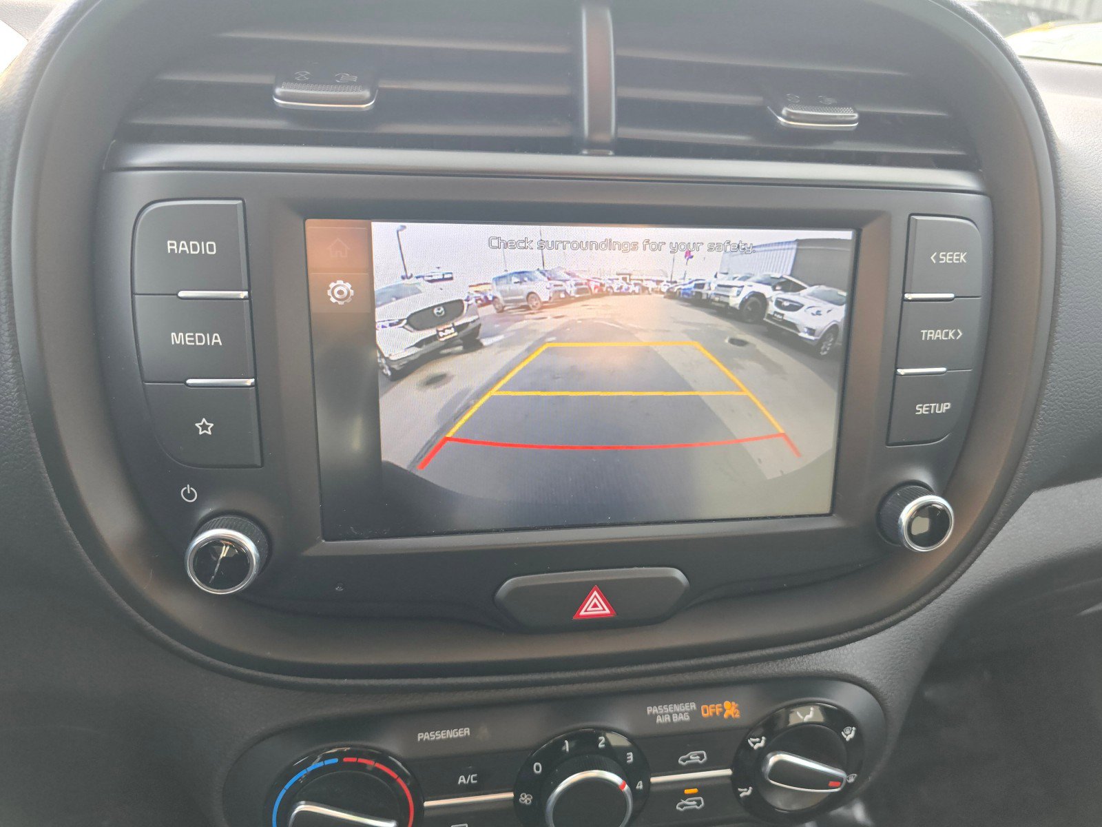 Used 2022 Kia Soul LX image 34