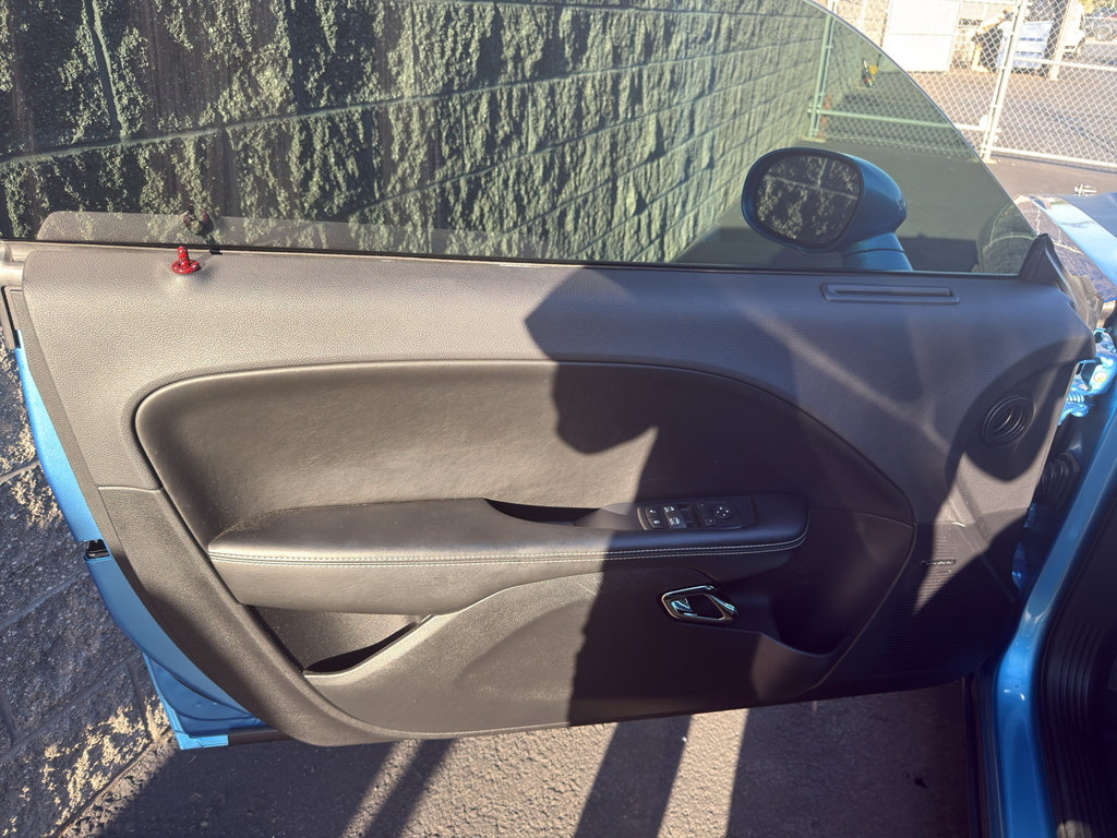 Used 2016 Dodge Challenger SRT Hellcat image 6