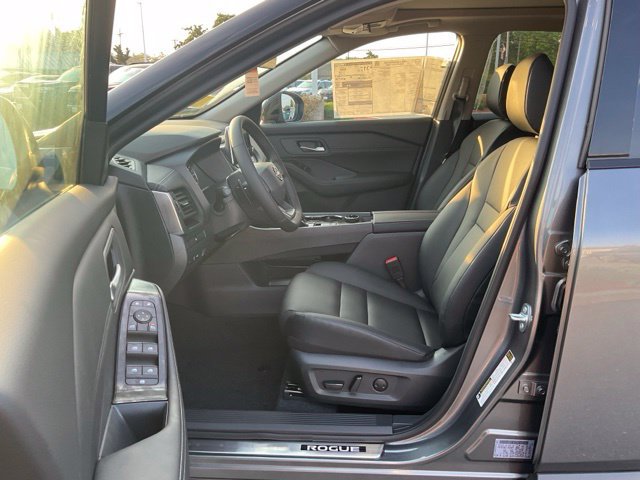 New 2026 Nissan Rogue Dark Armor AWD/4WD image 13