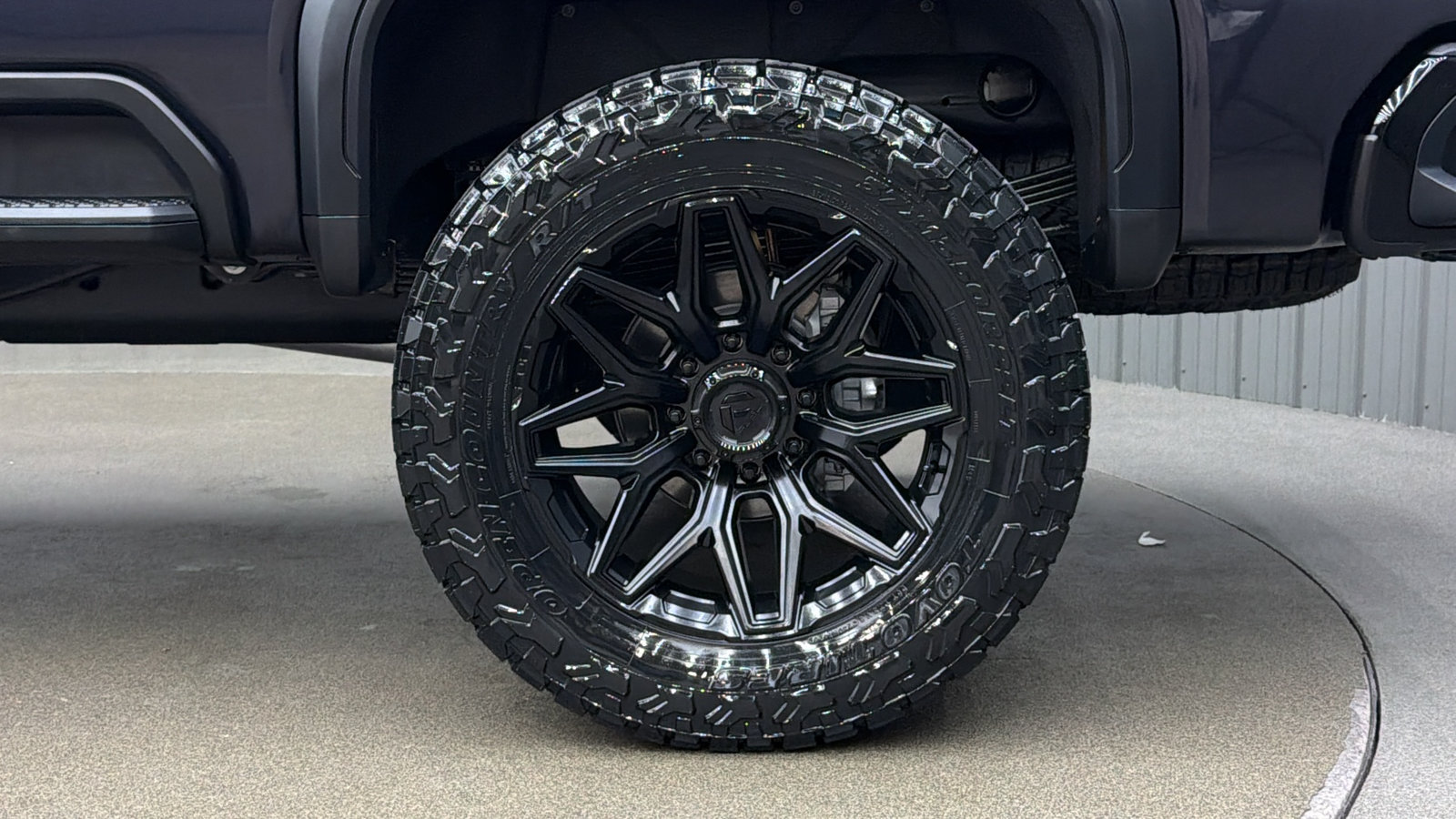 Used 2026 GMC Sierra 2500 AT4X AWD/4WD image 12