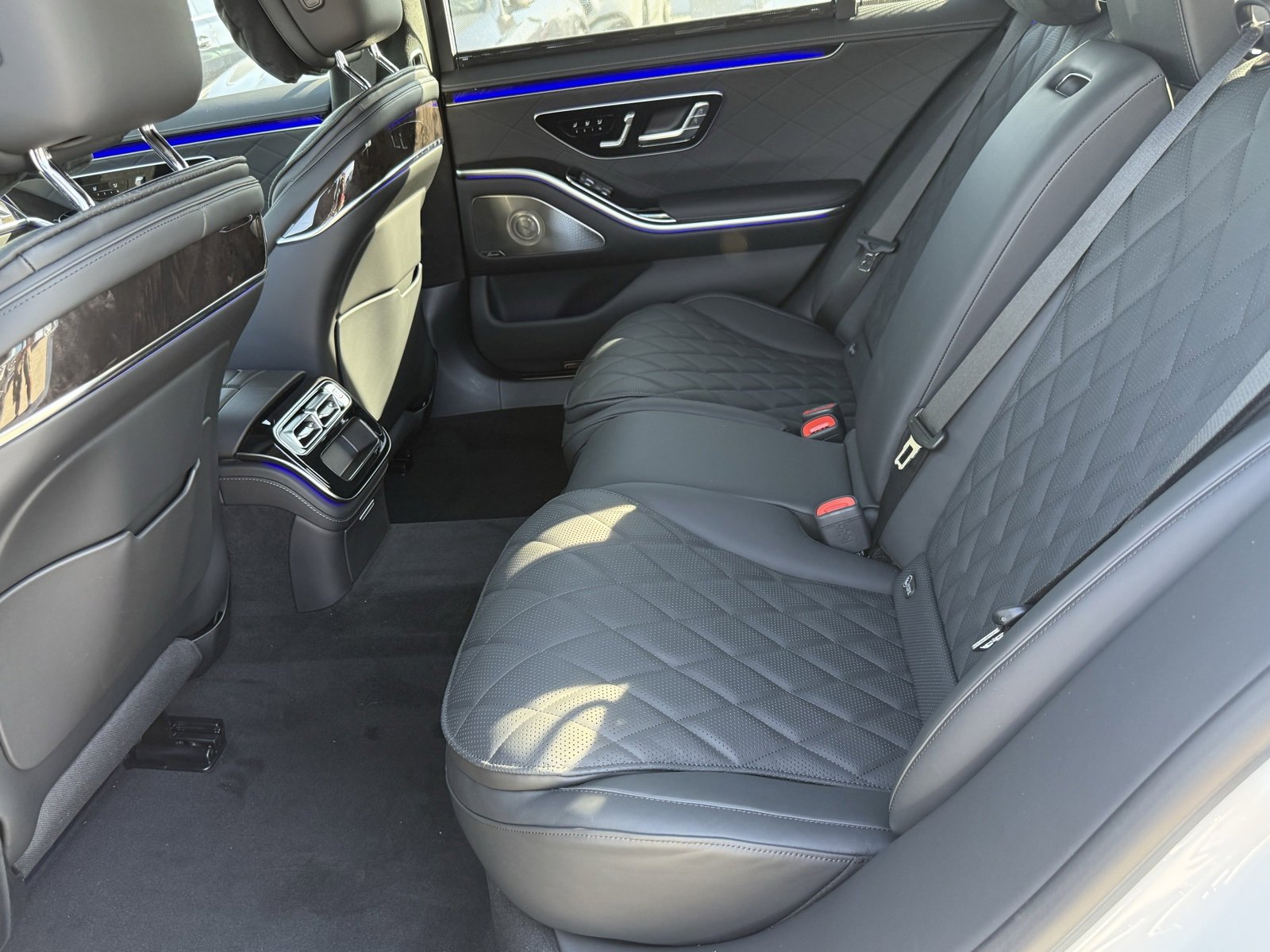 New 2026 Mercedes-Benz S 580 4MATIC Sedan image 27