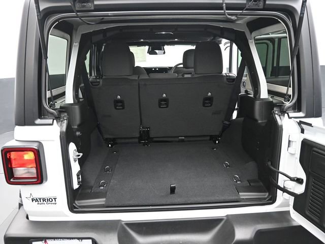 New 2026 Jeep Wrangler Unlimited Sport w/ Convenience Group image 19