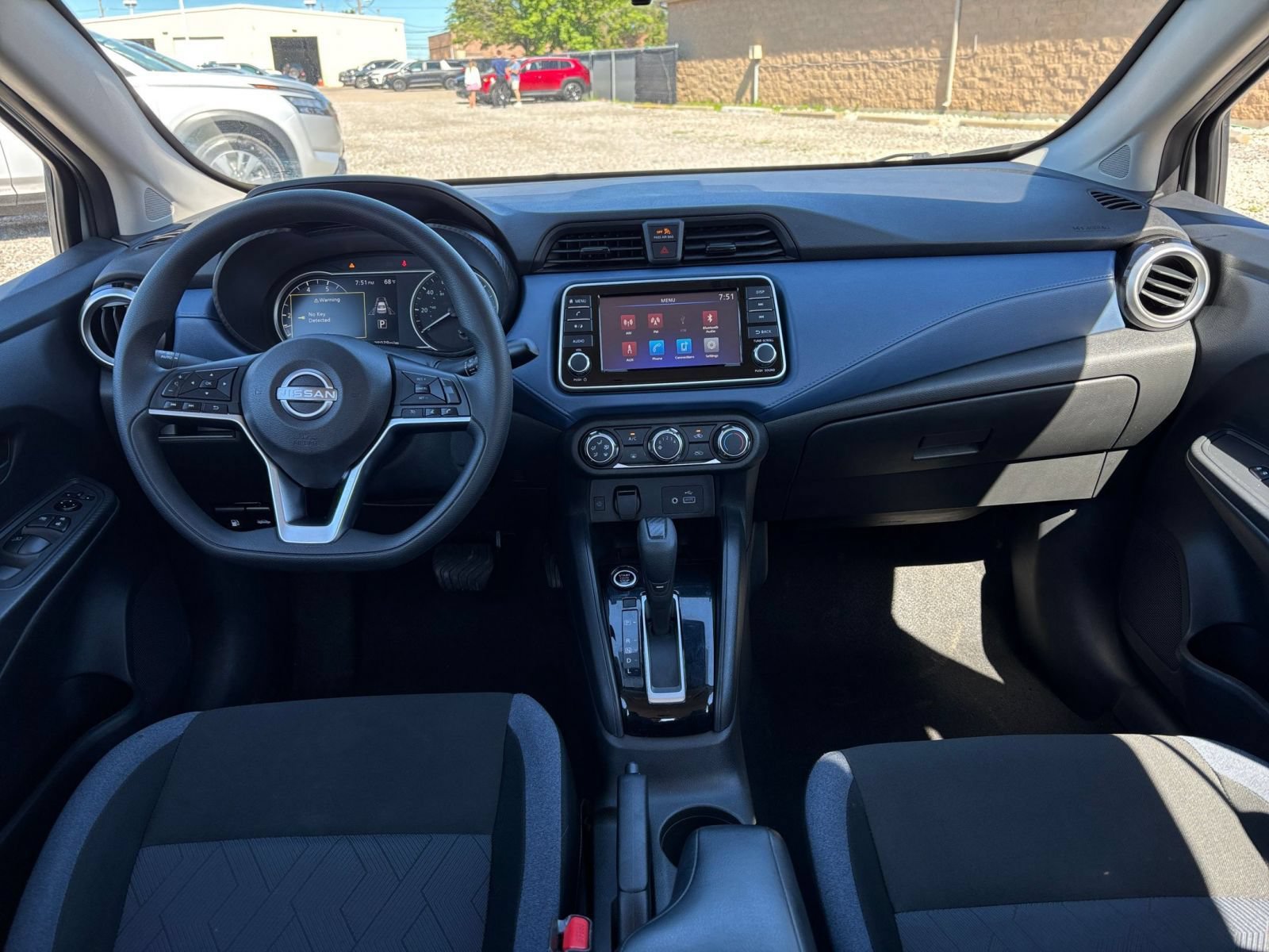 Used 2025 Nissan Versa SV FWD image 31
