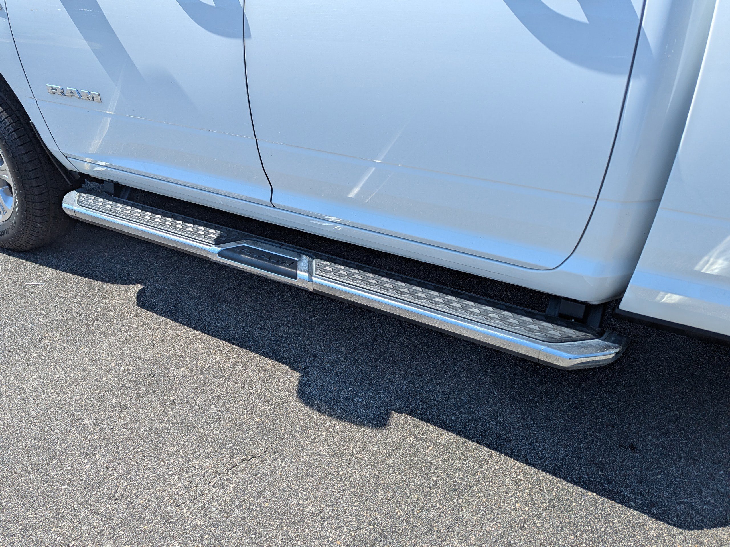 Used 2024 RAM 2500 Big Horn image 25