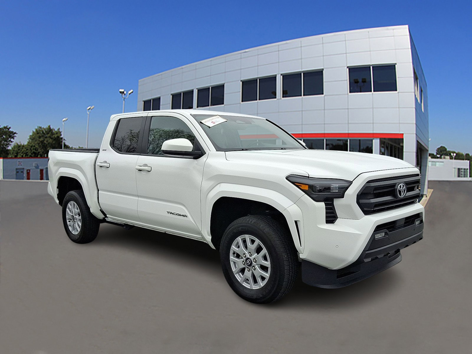 Certified 2024 Toyota Tacoma SR5 image 1