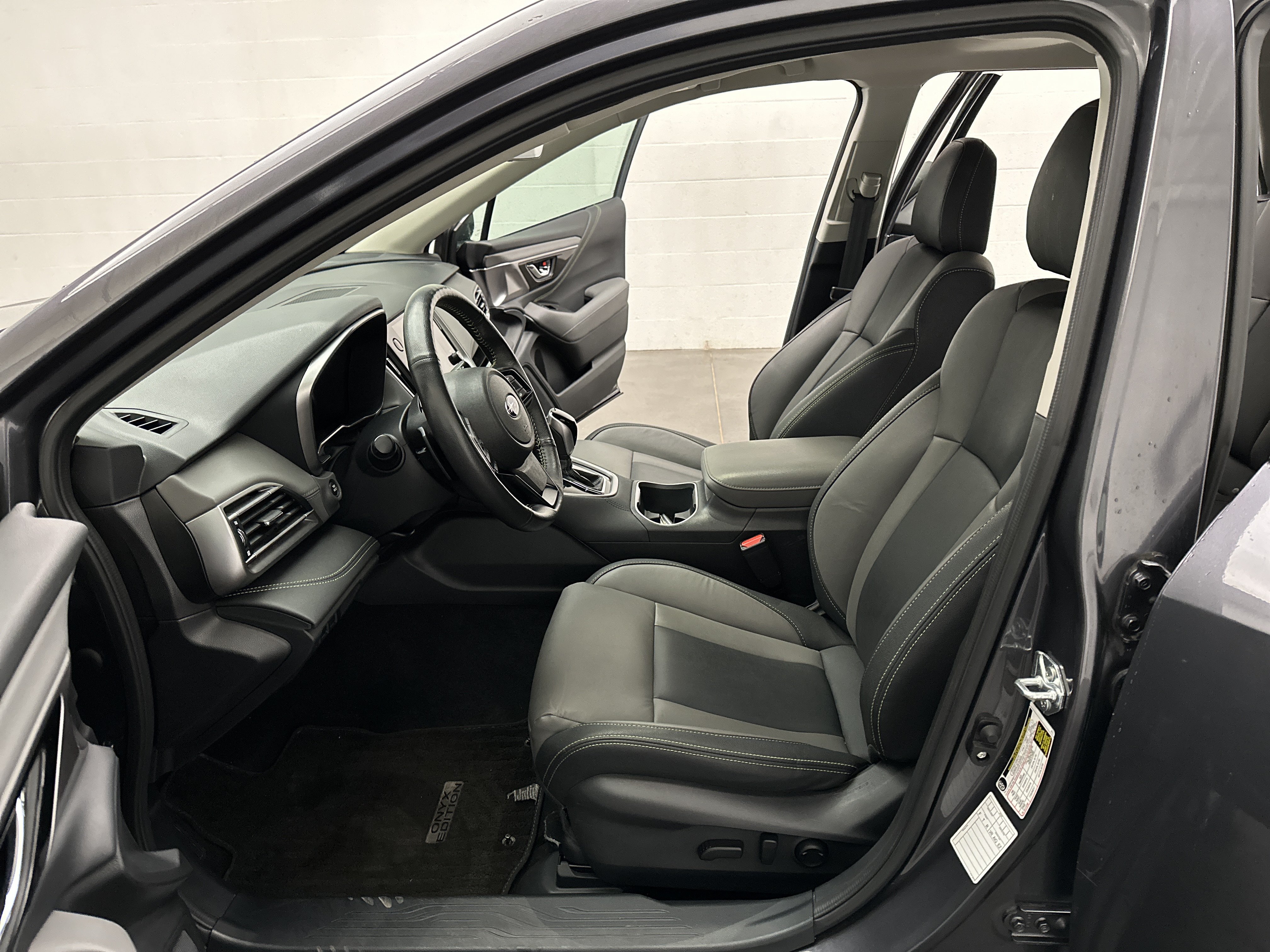 Used 2025 Subaru Outback Onyx Edition AWD/4WD image 15