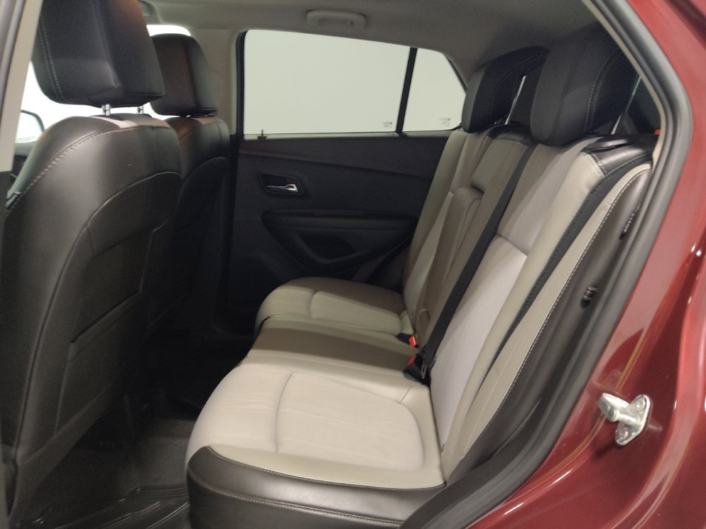 Used 2016 Chevrolet Trax LT w/ LT Convenience Package FWD image 18