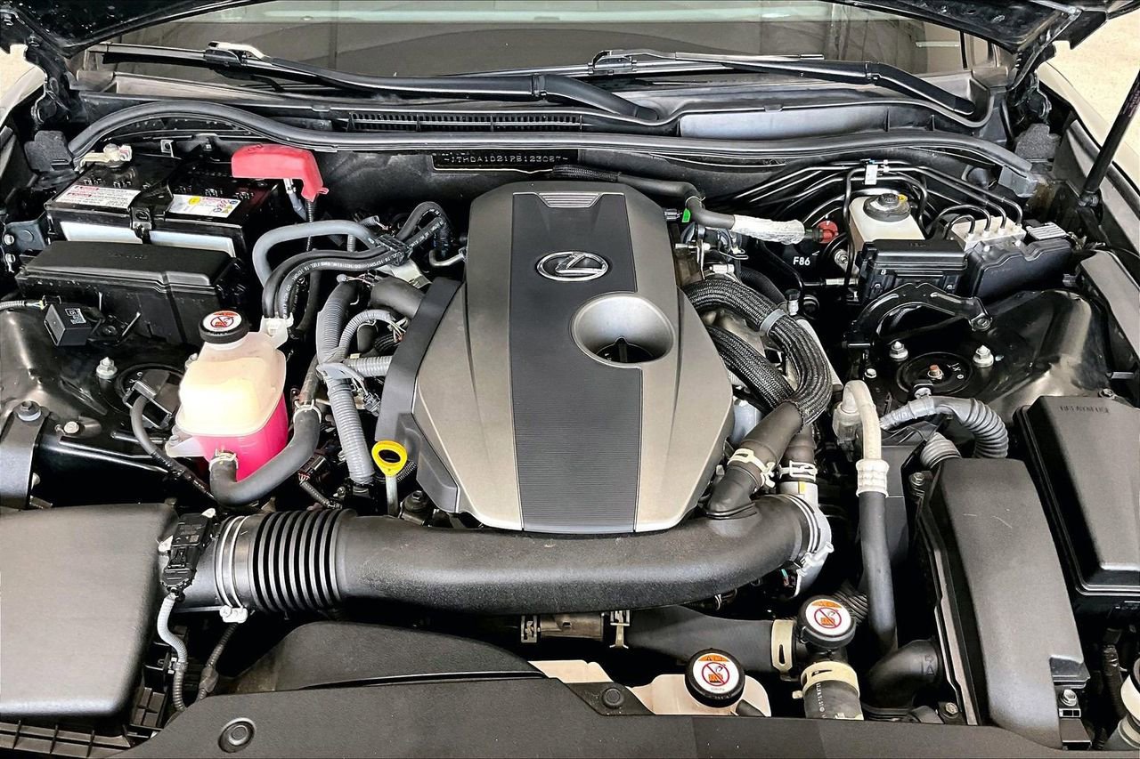 Used 2023 Lexus IS 300 w/ Premium Package image 9