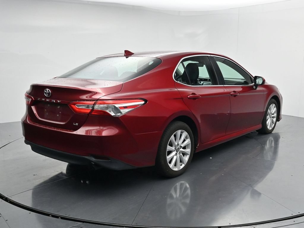 Used 2019 Toyota Camry LE FWD image 7