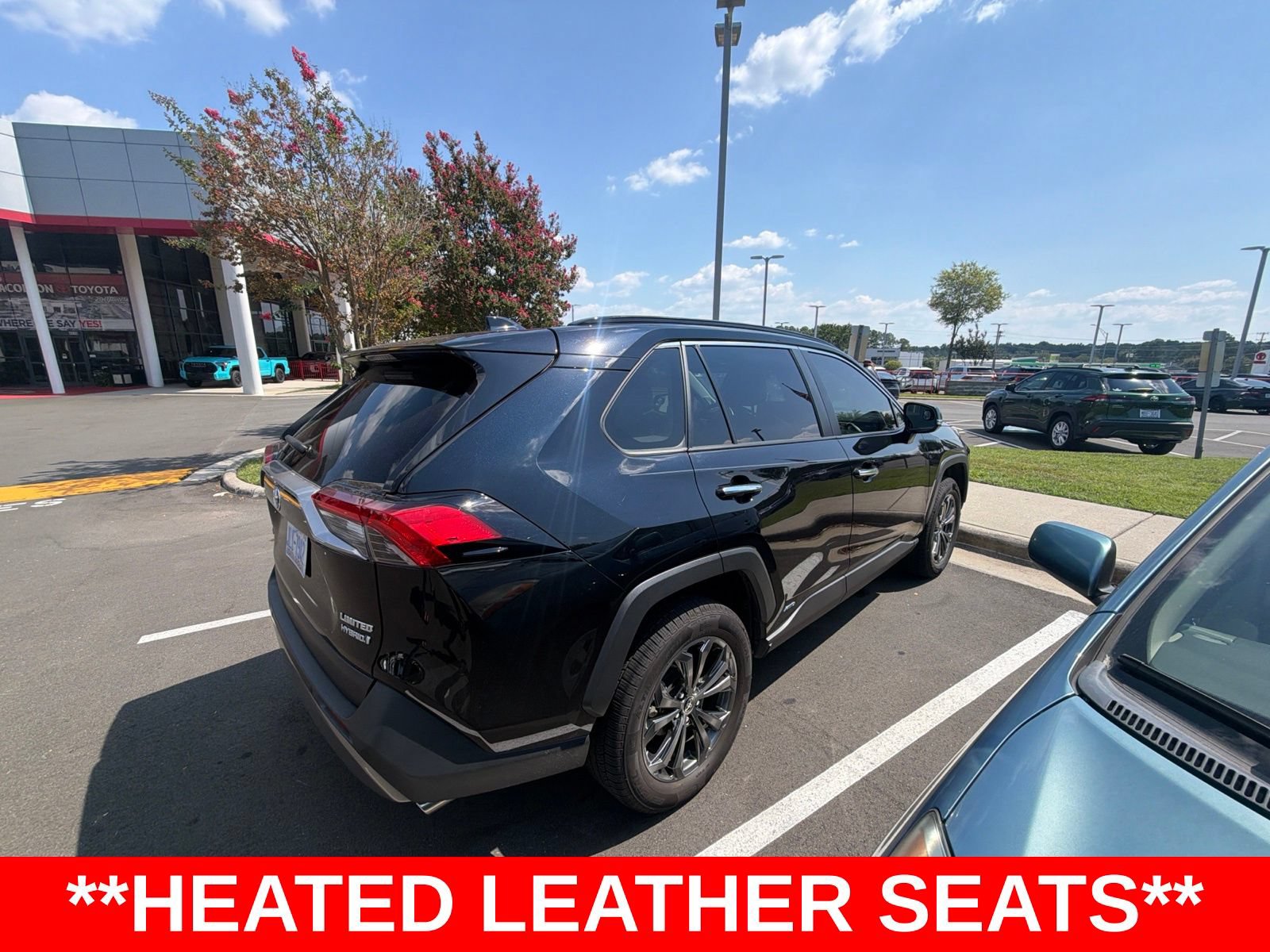 Used 2024 Toyota RAV4 Limited AWD/4WD image 9
