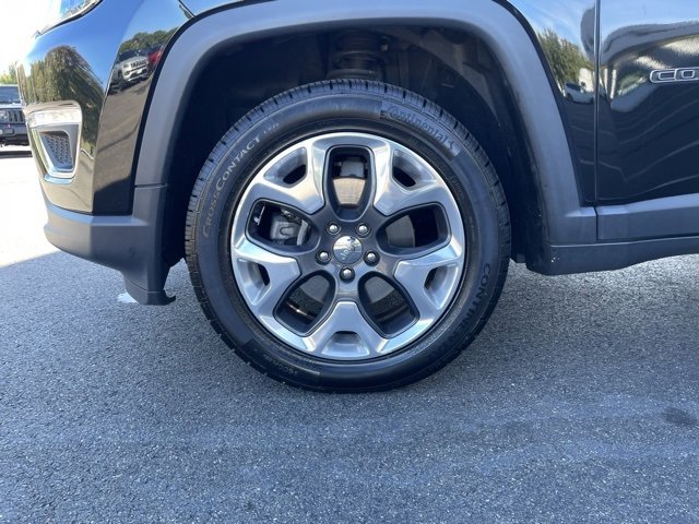 Used 2018 Jeep Compass Limited image 31