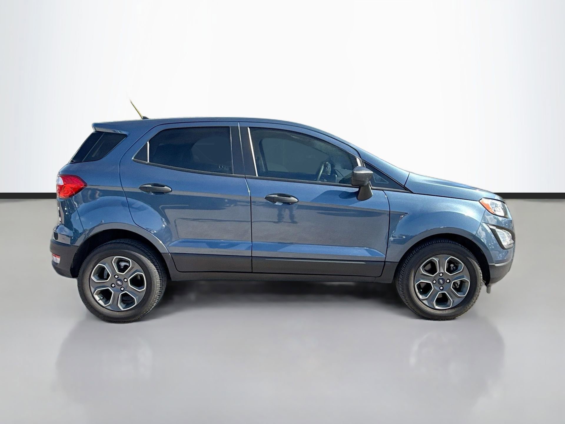 Used 2021 Ford EcoSport S image 3