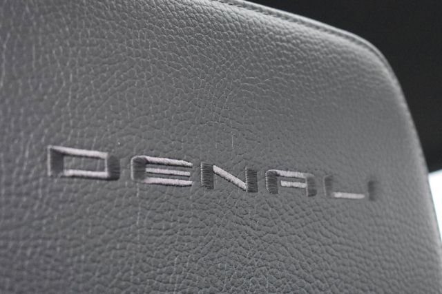 Certified 2021 GMC Sierra 1500 Denali w/ Denali Ultimate Package AWD/4WD image 20