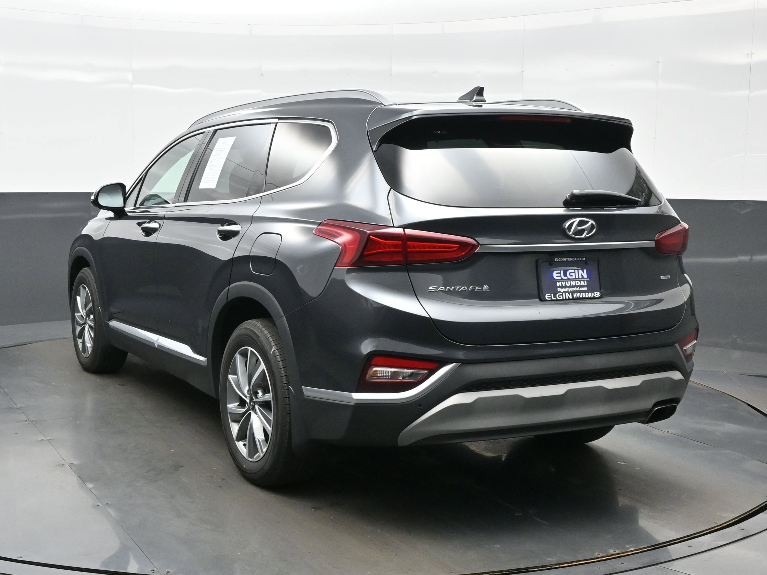 Used 2020 Hyundai Santa Fe SEL w/ Convenience + Premium Package AWD/4WD image 4