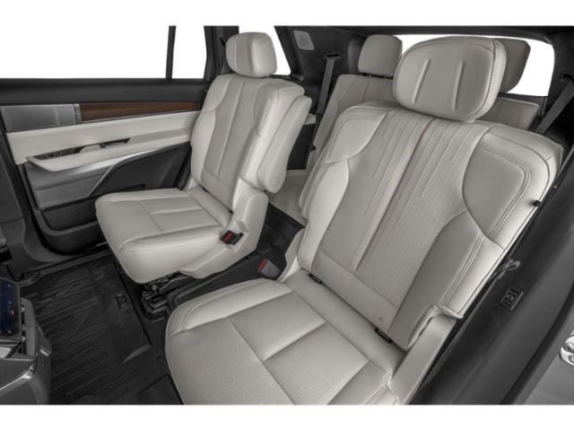 Certified 2026 Cadillac Vistiq Luxury image 14