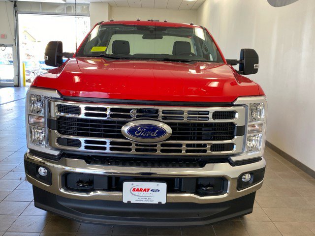 New 2026 Ford F350 XL w/ XL Chrome Package image 3