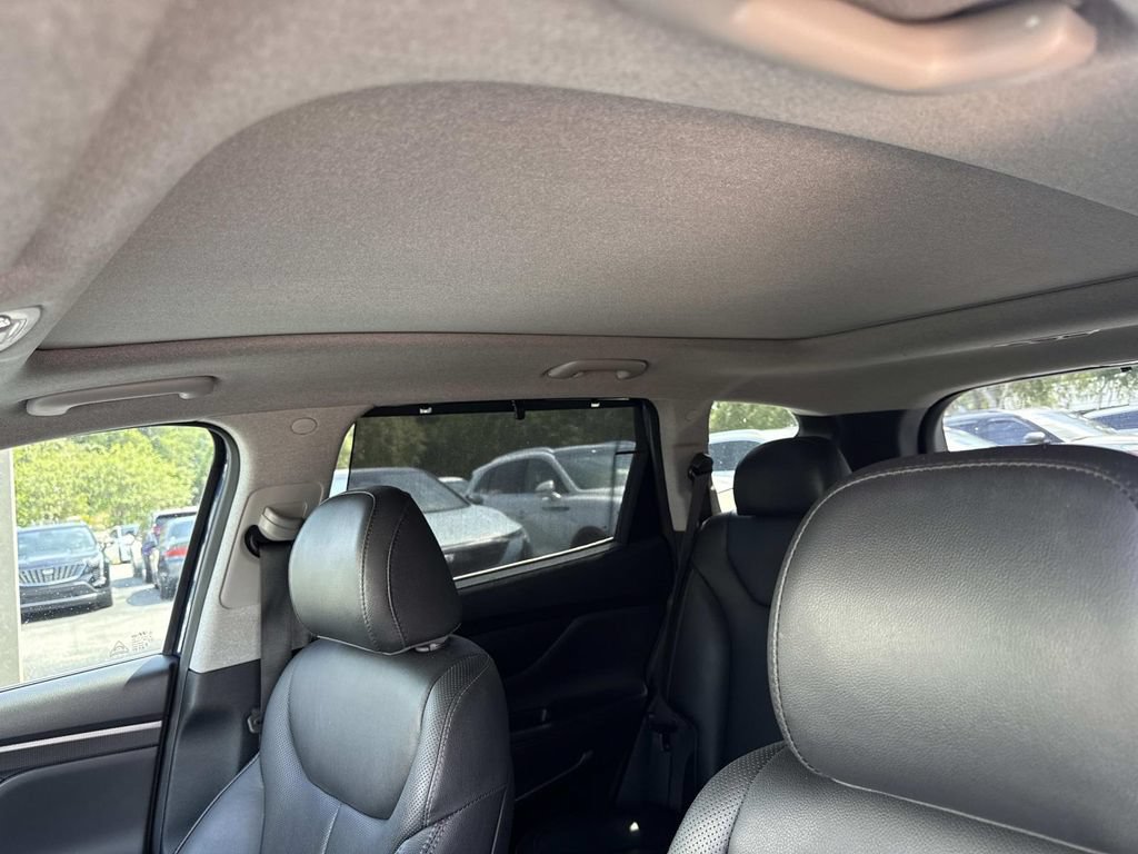 Used 2020 Hyundai Santa Fe Limited w/ Cargo Package FWD image 32
