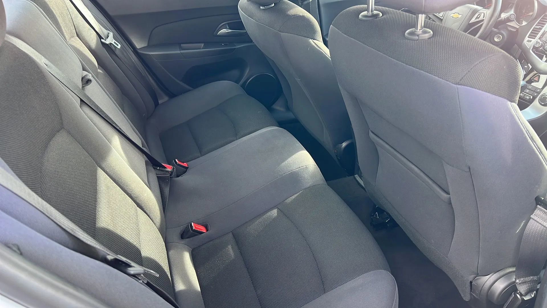 Used 2016 Chevrolet Cruze LT image 6