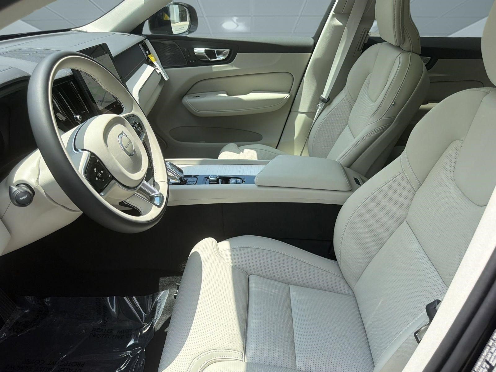 New 2026 Volvo XC60 T8 Ultra w/ Protection Package Premier AWD/4WD image 5