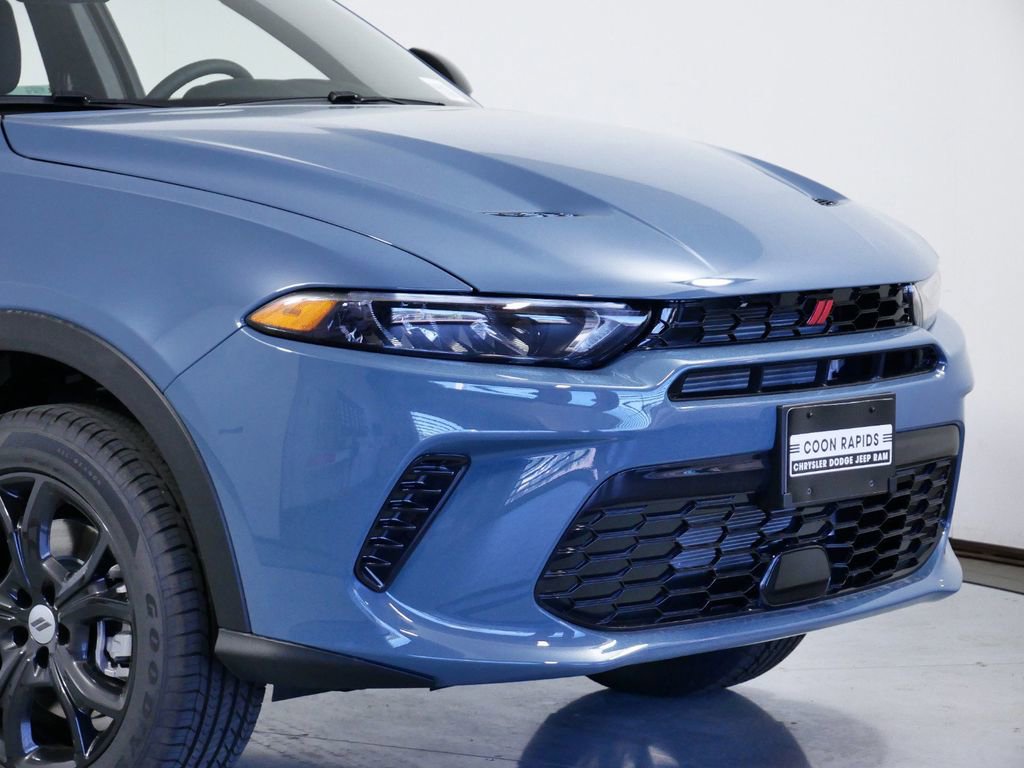 Used 2024 Dodge Hornet GT w/ GT Blacktop Package image 3