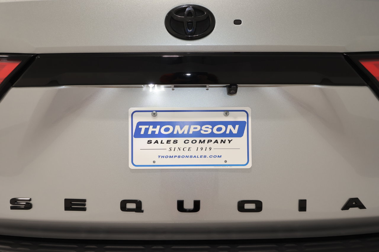 Used 2026 Toyota Sequoia Platinum AWD/4WD image 39