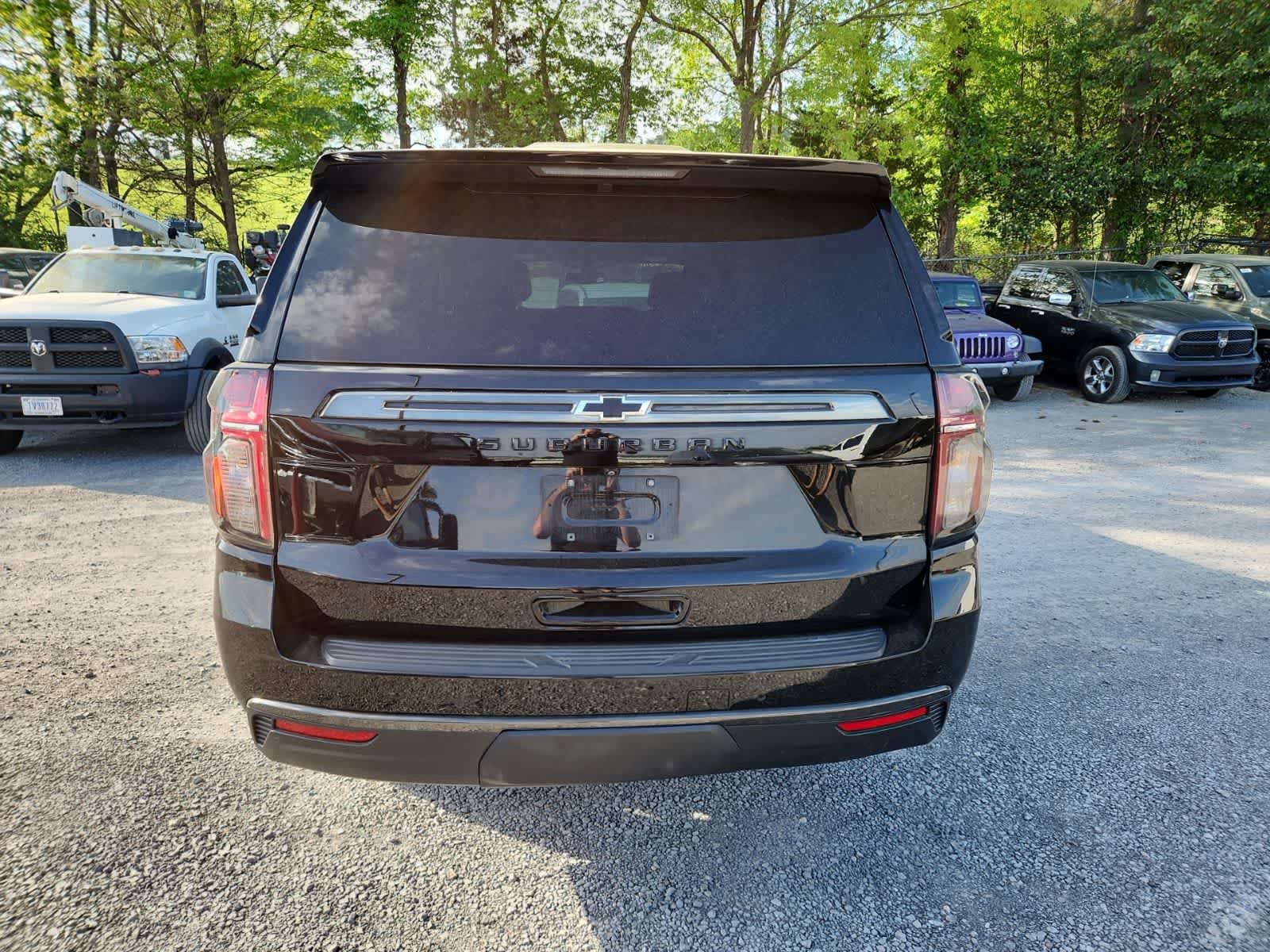 Used 2022 Chevrolet Suburban Z71 AWD/4WD image 4