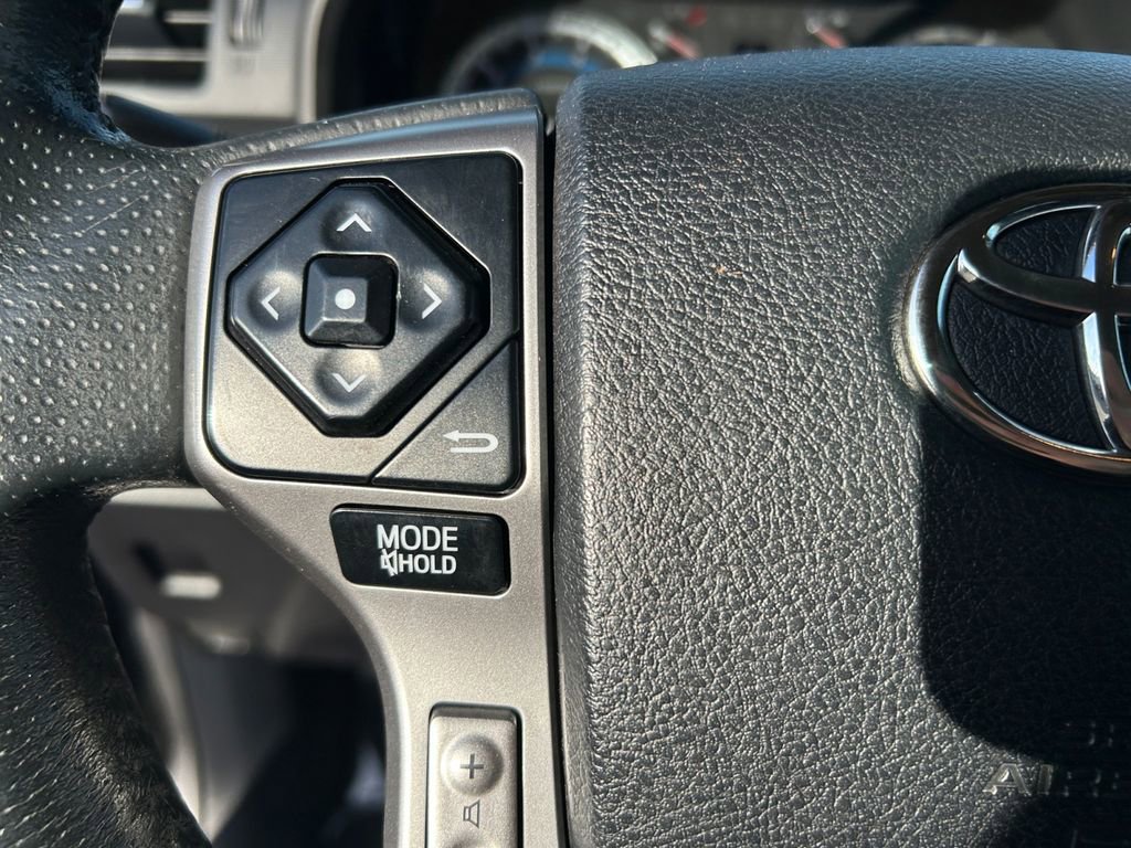 Used 2015 Toyota 4Runner SR5 image 17