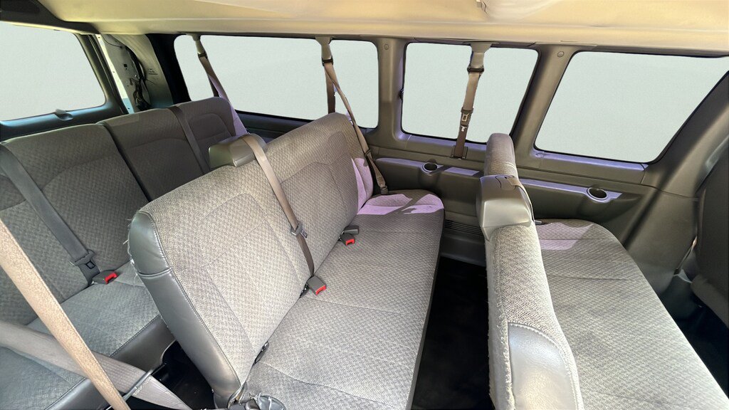 Used 2017 Chevrolet Express 3500 LT w/ LT Preferred Equipment Group RWD image 16