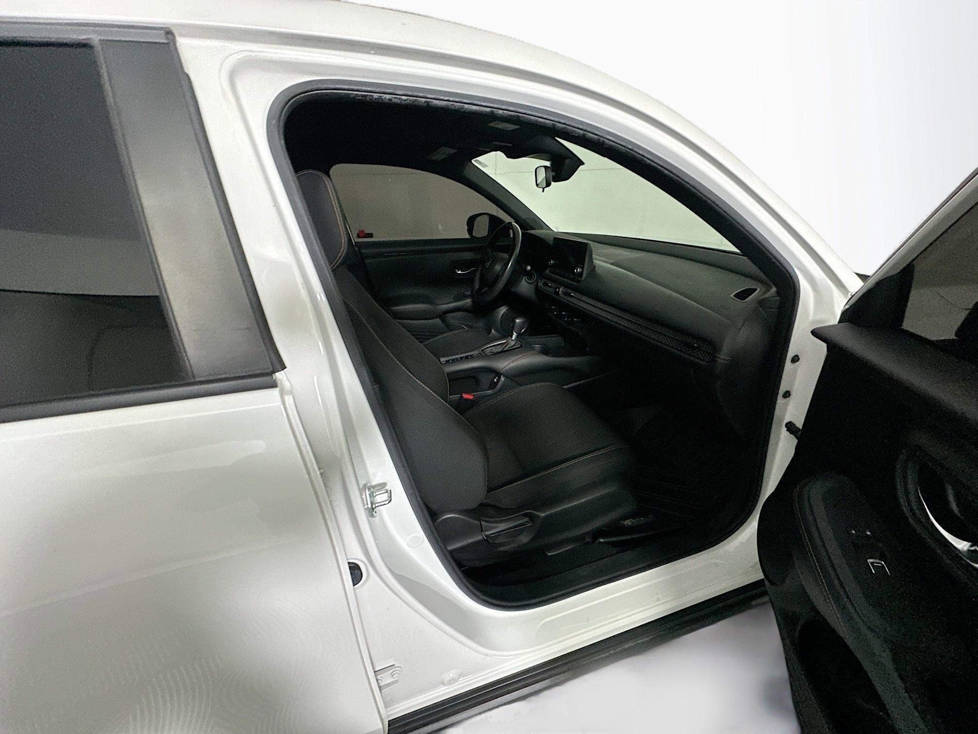 Used 2023 Honda HR-V Sport image 29