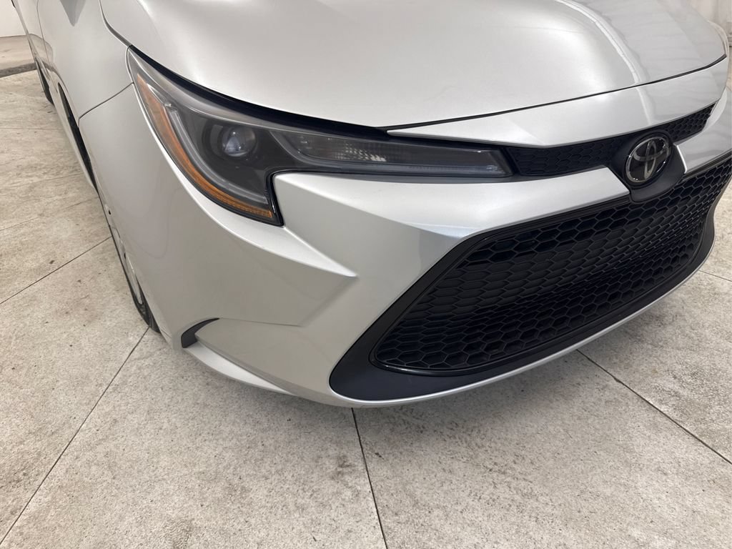 Used 2022 Toyota Corolla LE FWD image 17