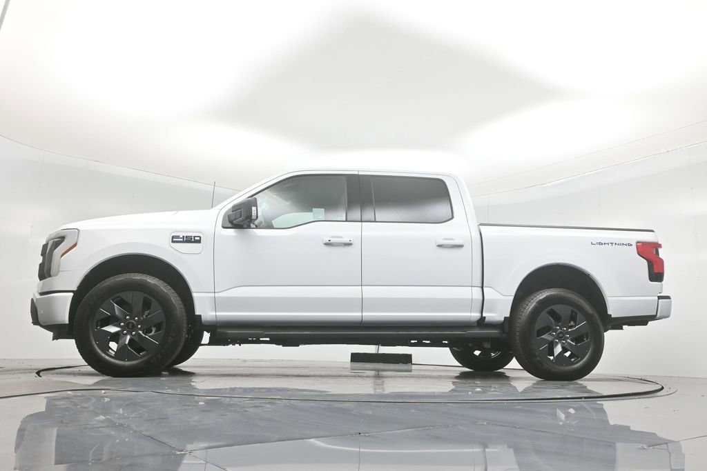 New 2025 Ford F150 Lightning Flash image 7