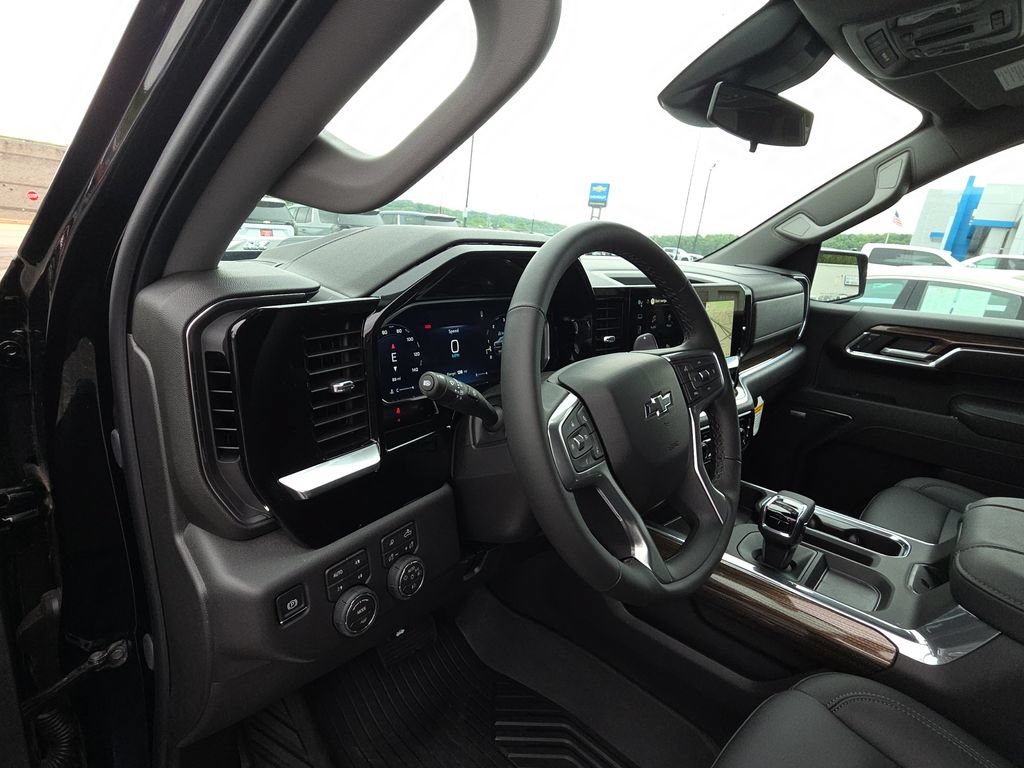 New 2026 Chevrolet Silverado 1500 LT Trail Boss w/ LT Trail Boss Premium Package AWD/4WD image 15