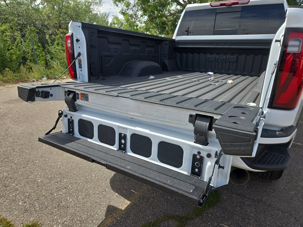 Used 2026 GMC Sierra 3500 Denali w/ Denali Reserve Package AWD/4WD image 21