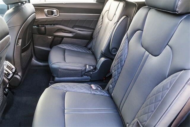 New 2026 Kia Sorento SX Prestige image 16