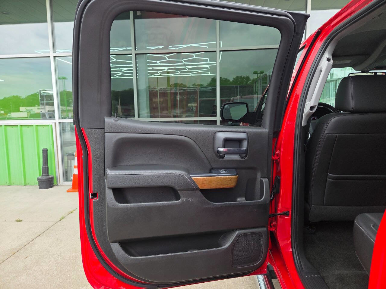 Used 2018 Chevrolet Silverado 1500 LTZ w/ Sport Package image 44